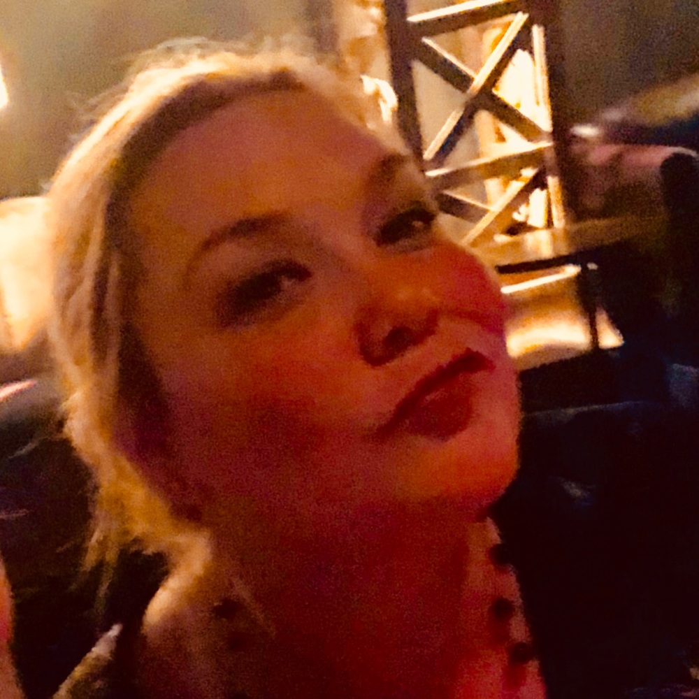 Meet your Posher, Tonya